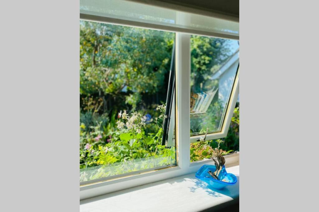 The Yellow Door Whitstable - Peaceful Retreat Close To Beach Exterior foto